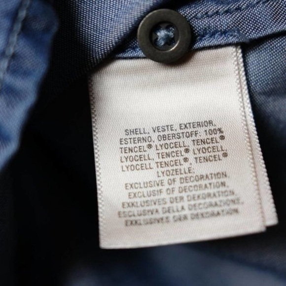 Free when bundled! Anthro Holding Horses Sleeveless Chambray Blouse - Picture 5 of 9